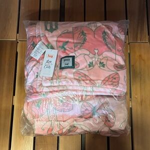 Lug 78"x59" Oversized Extra Plush Wicked Throw Blanket